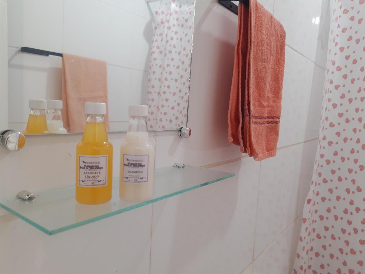 Townhousefloripa I Praia Do Mocambique Riovermelho フロリアノポリス エクステリア 写真